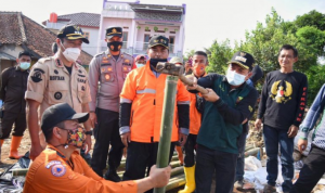 Bupati Bandung Akan Memberlakukan Status Tanggap Darurat, Akibat Tanggul Jebol di Selokan Jeruk