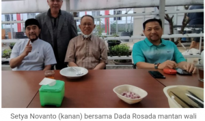 Beredar Foto Mantan Ketua DPR Setya Novanto Membawa handphone ke Dalam Lapas