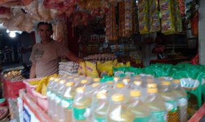 Harga Minyak Goreng di Pasar Inpres Sumedang Melonjak