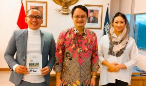 Wamendag RI Jerry Sambuaga Apresiasi Peluncuran Buku Reza Zaki tentang Hukum Perdagangan Internasional