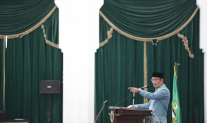 Lepas Kafilah STQH Jabar, Ridwan Kamil Targetkan Juara Umum