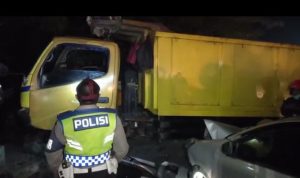 Truk Diesel Picu Tabrakan Beruntun di Cimanggung