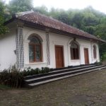 Rumah Bergaya Dutch-Chinese Berdiri Kokoh di Cimalaka