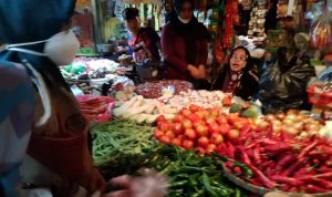Kelangkaan Minyak Goreng Di Pasar Tradisional, Pemkab Sumedang Klaim Terpenuhi