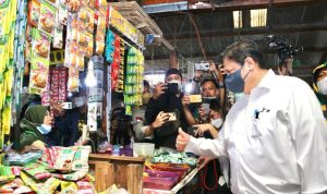 Jaga Ketersediaan Pangan dan Stabilitas Harga, Menko Airlangga: Pemerintah Lanjutkan Operasi Pasar