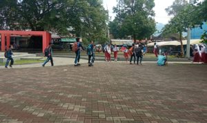 PPKM level 3, Pengunjung Masih Ramai di Alun-Alun Tegalkalong