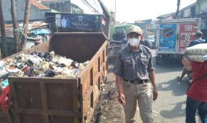 Kontainer Bak Sampah Pasar Parakanmancang Rusak