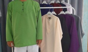 Omzet Penjual Baju Muslim Mulai Naik