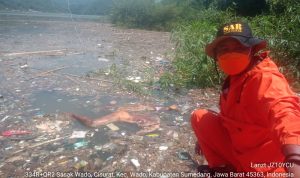 Sesosok Mayat Perempuan Ditemukan di Tumpukan Sampah, Timbulkan Bau Menyengat
