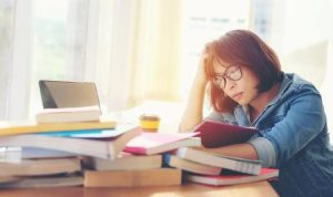 Mahasiswa Tingkat Akhir Harus Tahu, Cara Hindari Stres Saat Skripsi