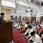 Ulama Lulusan English for Ulama Jadi Khatib Salat Tarawih Berjemaah di Depok