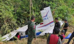 Pesawat AMA Mendarat Di Keerom Papua, 6 Penumpang Serta Pilot Selamat