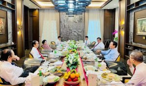 Airlangga menuturkan, jamuan makan siang di Presidential Lounge