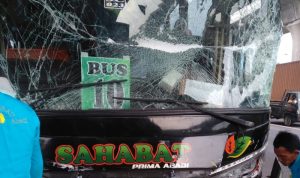 Rombongan Haji dari Indramayu Kecelakaan di Tol, 4 Mobil Tabrakan Beruntun