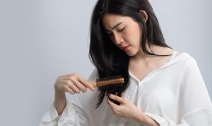 Berikut 6 Cara Merawat Rambut Rontok dan Kusam bagi Ibu Menyusui