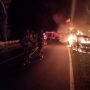 Mobil Sedan Livina Terbakar Akibat Konsleting Listrik