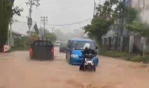 Terjadinya Banjir dan Longsor di Ambon, Mengakibatkan Sebuah Talud dan 13 Rumah Warga Rusak