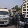 Toyota Veloz Kecelakaan Tabrak Belakang Truk di TOL Cipali, Ini Daftar Korbannya