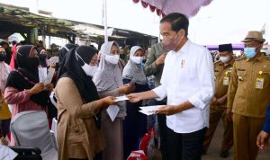 Plh. Gubernur Jabar Uu Ruzhanul Dampingi Kunker Presiden RI ke Subang