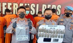 Pengedar Narkoba DI Depok Cirebon Kirim Paket ke Lemahwungkuk, Barang Bukti Berjumlah Banyak