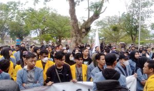 Aksi Mahasiswa Sumedang: Batalkan Kenaikan BBM!