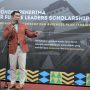 PEMIMPIN MASA DEPAN JABAR! Gubernur Ridwan Kamil Serahkan 614 Beasiswa Pendidikan
