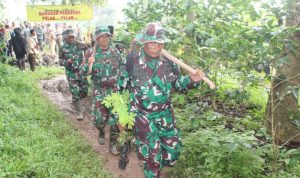 TNI Pelopori Menanam Pohon Serentak