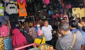 Polres Sumedang Gelar Personil Pengamanan Kunjungan Kerja Menperindag RI Di Pasar Tanjungsari Sumedang