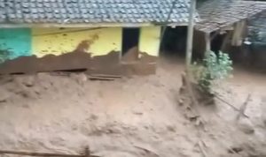 Banjir Lumpur Hantam Sawahdadap, Berasal dari Gunung Geulis