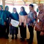 BPJS Ketenagakerjaan Serahkan Santunan ke Ahli Waris Kepala Desa dan Ketua RT