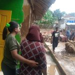 Nenek Kehilangan Rumah Pasca Banjir Bandang di Sawahdadap