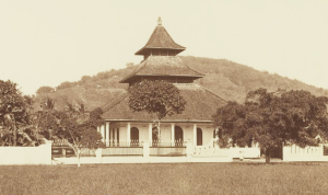 Moskee te Soemedang, KITLV 3400,