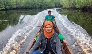 Mengenal Resti, Mantri BRI Tangguh Yang Melayani Masyarakat Sungai Guntung
