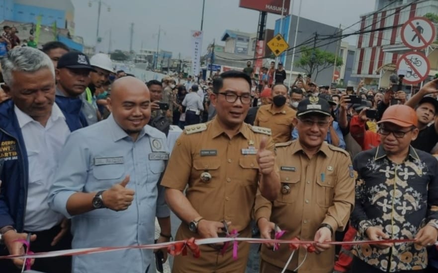 FOTO SOLUSI: Gubernur Jawa Barat Ridwan Kamil meresmikan Underpass Dewi Sartika, sebagai pengurai kemacetan.