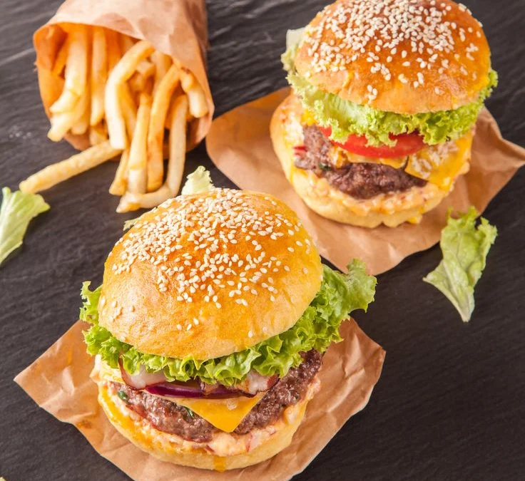 Daftar Restoran Dan Tempat Makan Yang Menyediakan Burger di Sumedang
