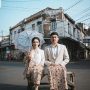 Inspirasi Konsep Untuk Foto Nikah atau Foto Prewedding, prewedding casual putih hingga prewedding ala korea