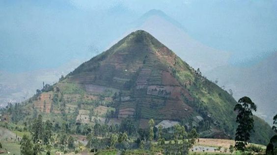 Sejarah Gunung Padang