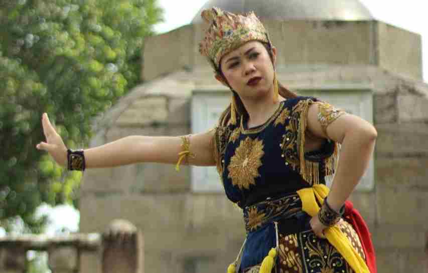Tari Jayengrana menambah tarian tradisional asli Kabupaten Sumedang