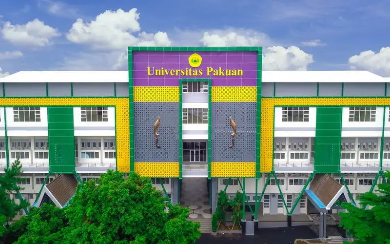 Sekilas Mengenal Universitas Pakuan Bogor, Syahrini Alumninya Lho!