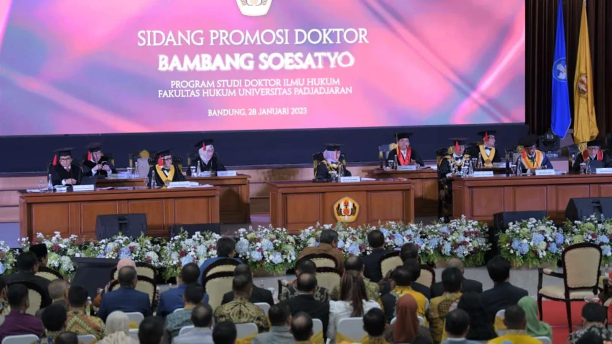 Bambang Soesatyo Meraih Gelar Doktor Ilmu Hukum, Ridwan Kamil Ucapkan Selamat!
