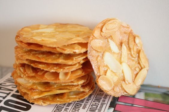 Cara Membuat dan Resep Kue Kering Almond Crispy Cheese Tipis List Kue Kering Lebaran