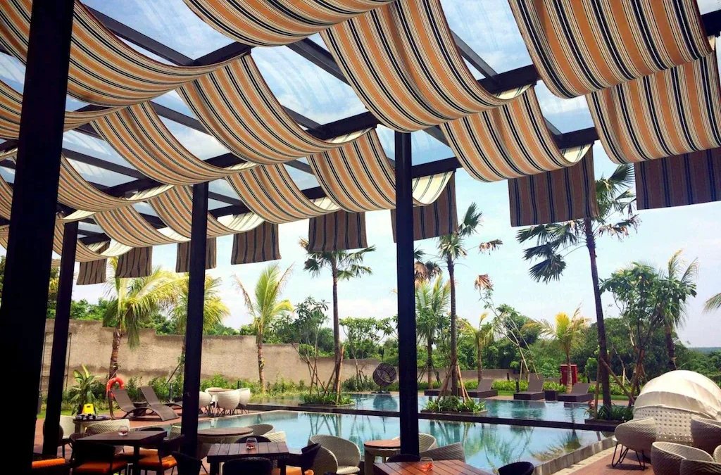 Hotel Dengan Kolam Renang di Purwakarta