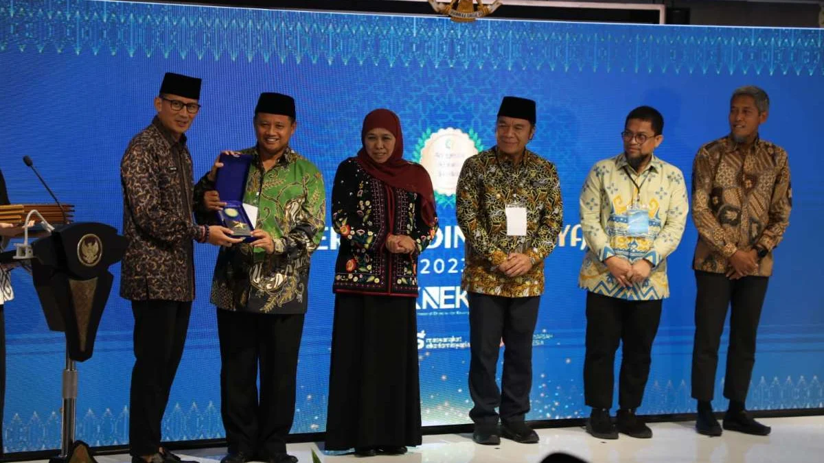 Pemdaprov Jabar Terima Lima Penghargaan Anugerah Adinata Syariah 2023