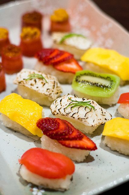 Resep Frushi Aneka Buah Segar dalam Bentuk Sushi yang Lezat