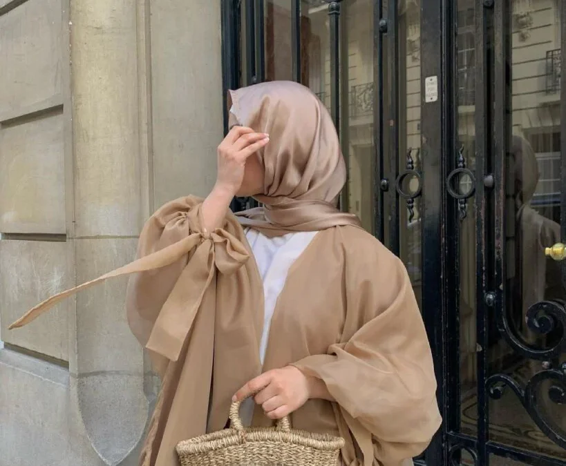 Kombinasi warna nude untuk hijab warna apa