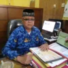 ANTUSIAS: Kepala SMKN 2 Sumedang Drs H Edi Supriyadi MPd., saat ditemui Sumeks dan memberikan keterangan terkait kelulusan siswanya,baru-baru ini.
