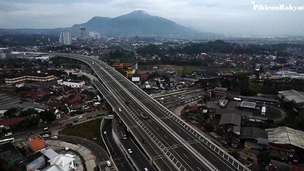 Reaksi Jusuf Hamka Ditanya Pembangunan Jalan Tol Cisundawu