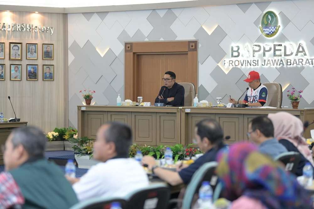Ridwan Kamil: Jawa Barat hingga 2024 Fokus pada Perbaikan Jalan