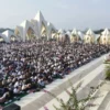 Ridwan Kamil Bersama Masyarakat Jawa Barat Lainnya Laksanakan Shalat Ied Di Masjid Raya Al Jabbar