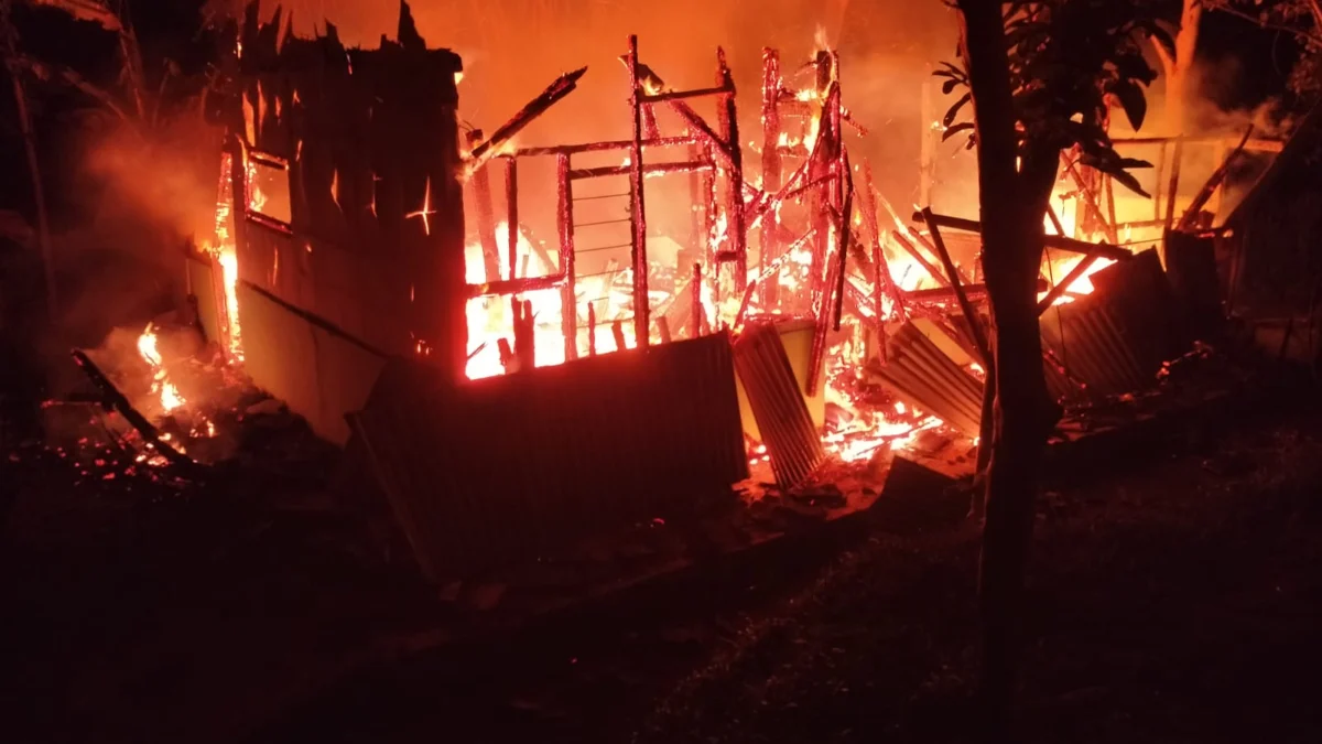 Tungku Api Diduga Penyebab Satu Rumah Terbakar